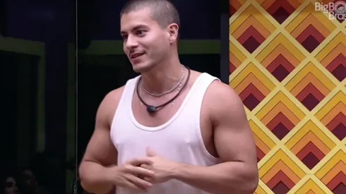 Arthur Aguiar é um dos participantes do "BBB 22"
