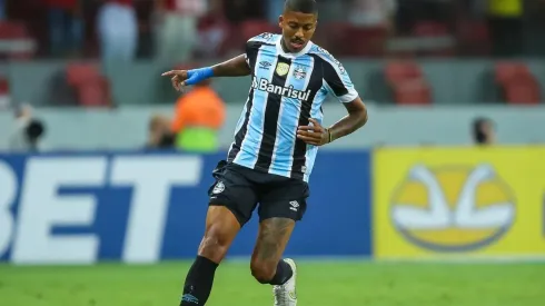 Foto: Pedro H. Tesch/AGIF – Jean Pyerre tem novo destino após ficar de fora do Grêmio
