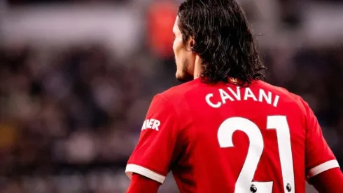 Ash Donelon/Manchester United via Getty Images/ Gigante sul-americano entra na briga por Cavani e prepara contrato de dois anos para o atacante
