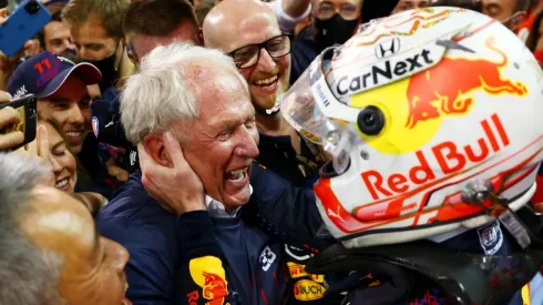 Dan Istitene – Formula 1/Formula 1 via Getty Images – Marko com Verstappen no título do holandês
