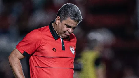 Foto: Heber Gomes/AGIF – Marcelo Cabo, treinador do Atlético-GO
