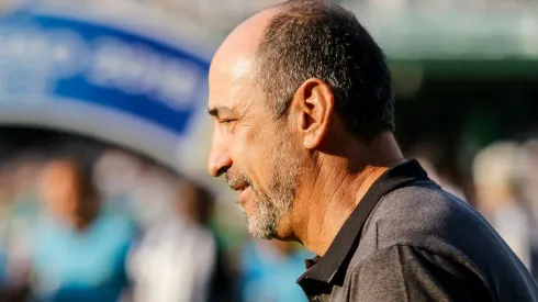 Gabriel Machado/AGIF - Vinícius Eutrópio, técnico do Londrina