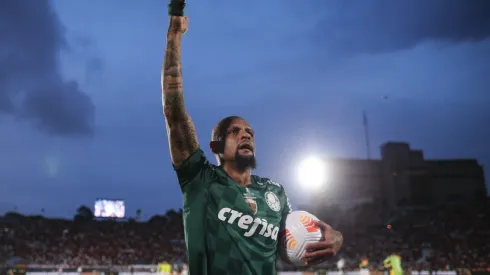 Ettore Chiereguini/AGIF. Felipe Melo em comemoração da Libertadores 2021, conquistada pelo Palmeiras
