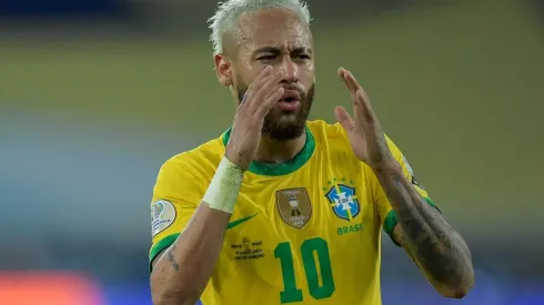 Jorge Rodrigues/AGIF – Neymar sofre golpe bancário
