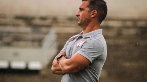 Após partida, treinador do Campinense aponta erro de arbitragem que beneficiou CRB: