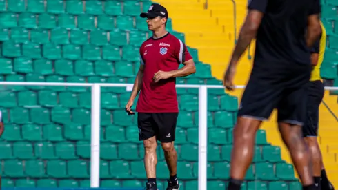 Patrickfloriani / FFC/ Ainda com desfalques, Júnior Rocha deverá fazer alterações na equipe titular para tentar a vitória contra o Marcílio Dias