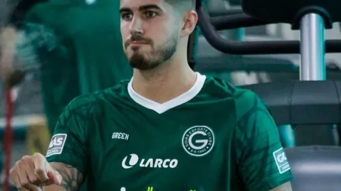 Pedro Raul pode estar em campo pelo Goiás nesta quinta-feira (17)
