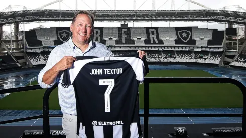 Botafogo e Palace têm John Textor como nome em comum
