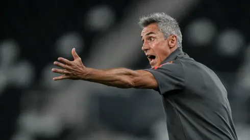 Thiago Ribeiro/AGIF – Paulo Sousa tem sido contestado no Flamengo
