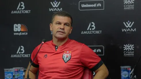 Bruno Corsino/ Atlético-GO – Umberto Louzer, técnico do Atlético-GO
