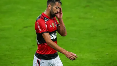 Pedro H. Tesch/AGIF – Isla será afastado de jogo do Flamengo
