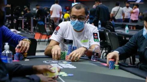Rafael Moraes passou dicas que envolvem poker e negócios (Foto: Fabricio Júnior/BSOP)
