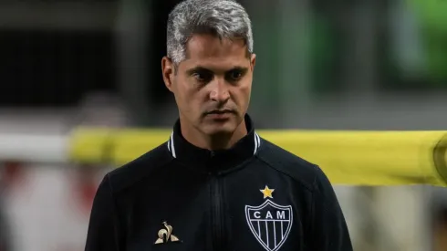 Foto: Alessandra Torres/AGIF – Treinador não teve seu pedido atendido no Atlético.
