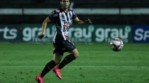 Joao Vitor Rezende Borba/AGIF – Leandro Vilela, volante do Operário-PR
