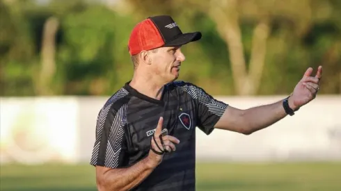 Divulgação. Comandante do Belo quer zagueiro mais experiente para fortalecer defesa da equipe.
