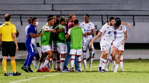 Foto: Rafael Vieira/AGIF – Náutico está garantido na semifinal após passar em segundo lugar no estadual
