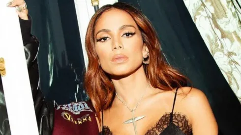 Anitta impõe exigência para foto com fãs – Imagem: Reprodução/Instagram oficial de Anitta
