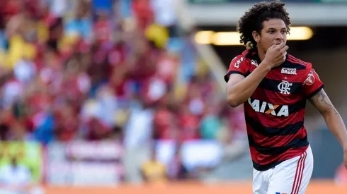 Thiago Ribeiro/AGIF – Arão pode ganhar 'parceiro' na posição de volante
