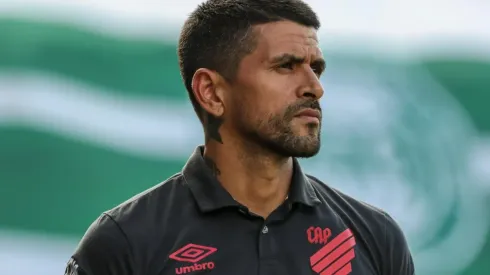 Robson Mafra/AGIF – Lucho González: comandou o Athletico no 2º jogo da semifinal
