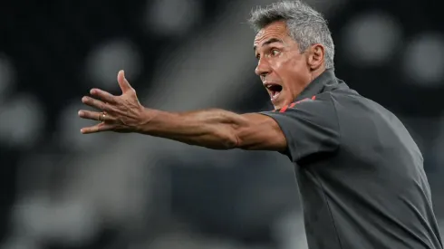 Foto: Thiago Ribeiro/AGIF – Paulo Sousa chegou nesta temporada ao Flamengo
