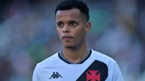 Foto: Thiago Ribeiro/AGIF – Riquelme (foto) é um dos jogadores de Zé Ricardo para a LE do Vasco em 2022
