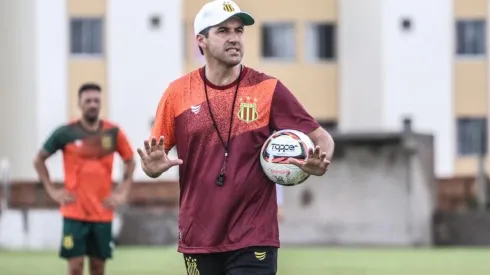 Ronald Felipe/ SCFC. Léo Condé tem dois reforços para estrear pela Série B
