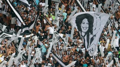 Botafogo x Corinthians: a torcida do clube carioca comemora a volta para a Série A (Foto: Vitor Silva/Botafogo)
