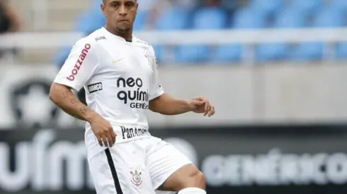 Roberto Carlos com a camisa do Corinthians (Foto: Buda Mendes/Getty Images)
