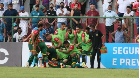 Foto: Gil Gomes/AGIF – Sampaio se tornou tricampeão consecutivo do estadual
