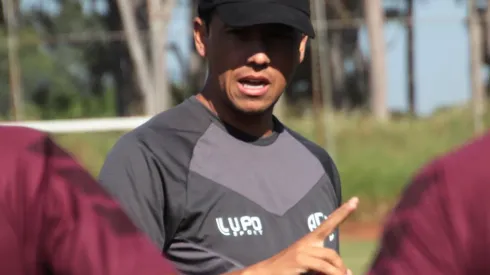 Jonatan Dutra/Ferroviária SA. Thiago Carpini decidirá qual time enfrenta o Bahia de Feira pouco antes do confronto
