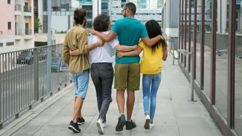 Arthur O Urso é casado com nove mulheres