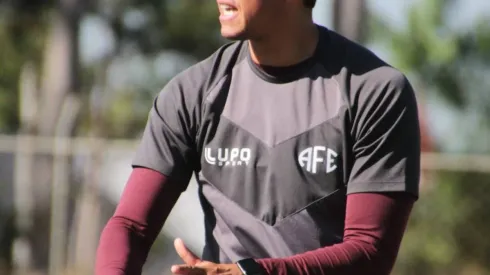 Jonatan Dutra/AFE. Thiago Carpini ressalta desempenho da Ferroviária no último jogo e convoca torcida na Fonte Luminosa