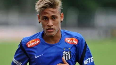 Ex-companheiro de Neymar, na época de Santos, relatou problemas recentes com a depressão
