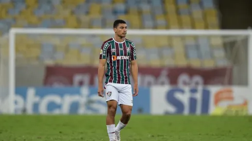 André foi expulso na última partida do Fluminense (Foto: Thiago Ribeiro/AGIF)
