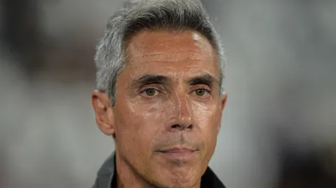 Foto: Thiago Ribeiro/AGIF – Paulo Sousa pode não continuar no cargo.

