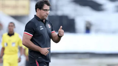 Marlon Costa / Pernambuco Press. A prioridade do Santa Cruz no mercado é um novo lateral-direito, após a rescisão de Marcos Martins
