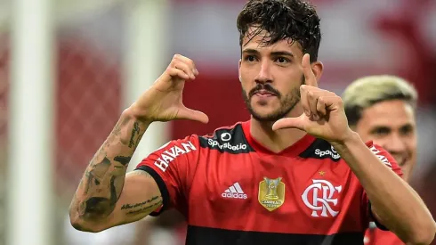 Foto: Thiago Ribeiro/AGIF – Gustavo Henrique foi colocado como "negociável" pelo Flamengo na próxima janela por alto salário e baixo custo-benefício
