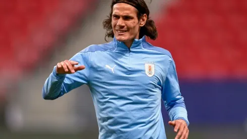 Mateus Bonomi/AGIF - Cavani, ex-desejo do Botafogo, se despede do Manchester United