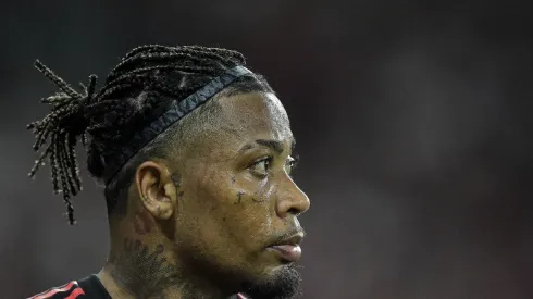 Marinho com a camisa do Flamengo (Foto: Thiago Ribeiro/AGIF)