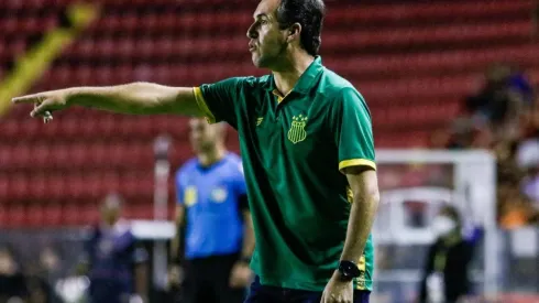 Rafael Vieira/AGIF. O comandante Tricolor resolveu preservar o 'mistério' para o meio-campo da equipe
