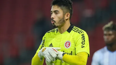 Foto: Pedro H. Tesch/AGIF – Daniel: goleiro convive com altos e baixos no Internacional
