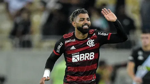 “Gabigol fez isso”; Camisa 9 do Flamengo toma posição inesperada sobre Dorival