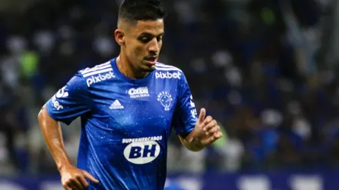 Foto: Fernando Moreno/AGIF – Torcida do Cruzeiro pede Neto Moura e mais 2
