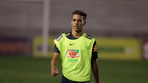 Caio Falcão/AGIF – Pedrinho viraliza entre torcidas do Corinthians e do Atlético
