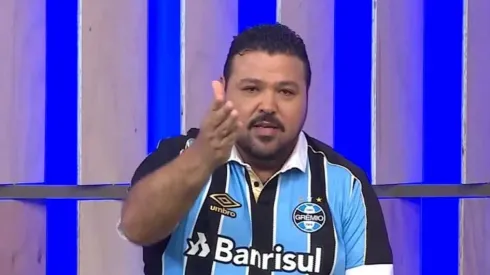 Alex Bagé cobre o dia a dia do Grêmio (Foto: Reprodução/TV Band(
