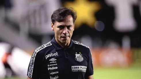 Agif/Ettore Chiereguini – Fabián Bustos corre risco de demissão no Santos.
