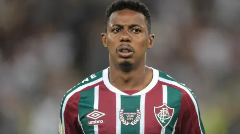Wellington tem contrato com o Fluminense até dezembro (Foto: Thiago Ribeiro/AGIF)
