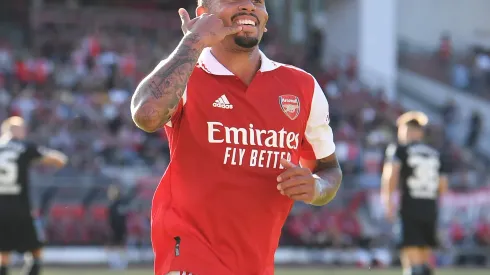 Foto: Divulgação/Arsenal – Gabriel Jesus balançou a rede duas vezes pelo Arsenal em amistoso
