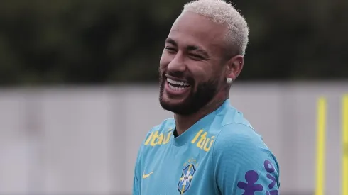 Foto: Ettore Chiereguini/AGIF – Neymar pode retornar ao Brasil.
