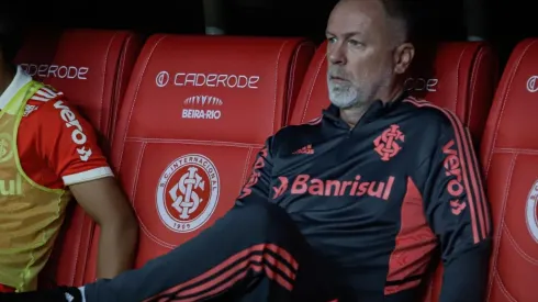 Foto: Maxi Franzoi/AGIF – Mano Menezes: técnico revelou ter conversado como técnico do Botafogo
